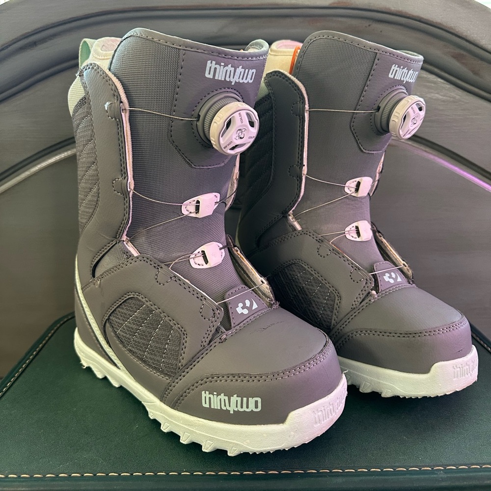 ❄️☃️Girl’s/Women’s ThirtyTwo Snowboarding Boots☃️❄️